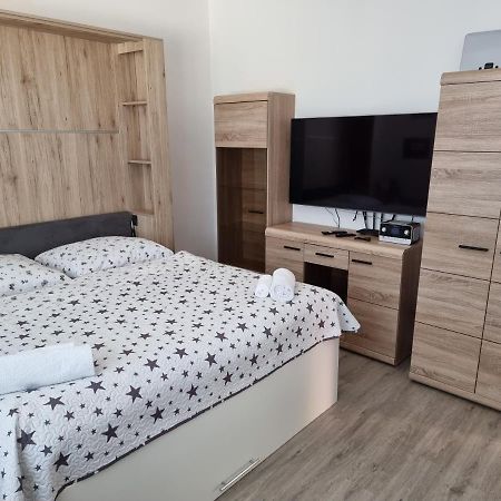 شقة Garsoniera Dukla 289 ديشين المظهر الخارجي الصورة
